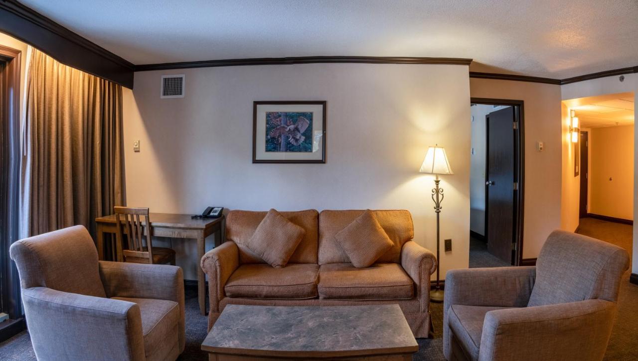 The Rundlestone Lodge Banff Esterno foto