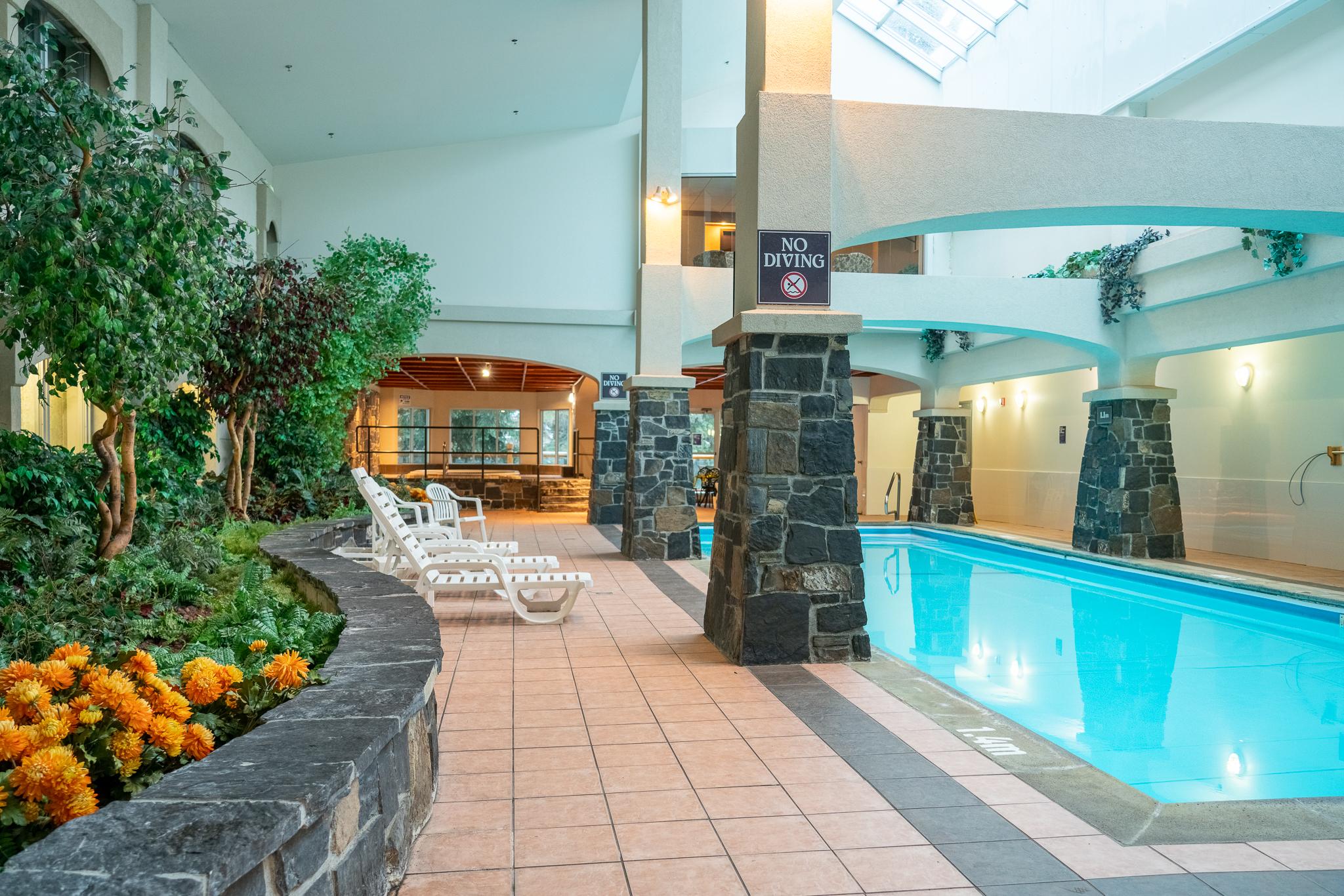 The Rundlestone Lodge Banff Esterno foto