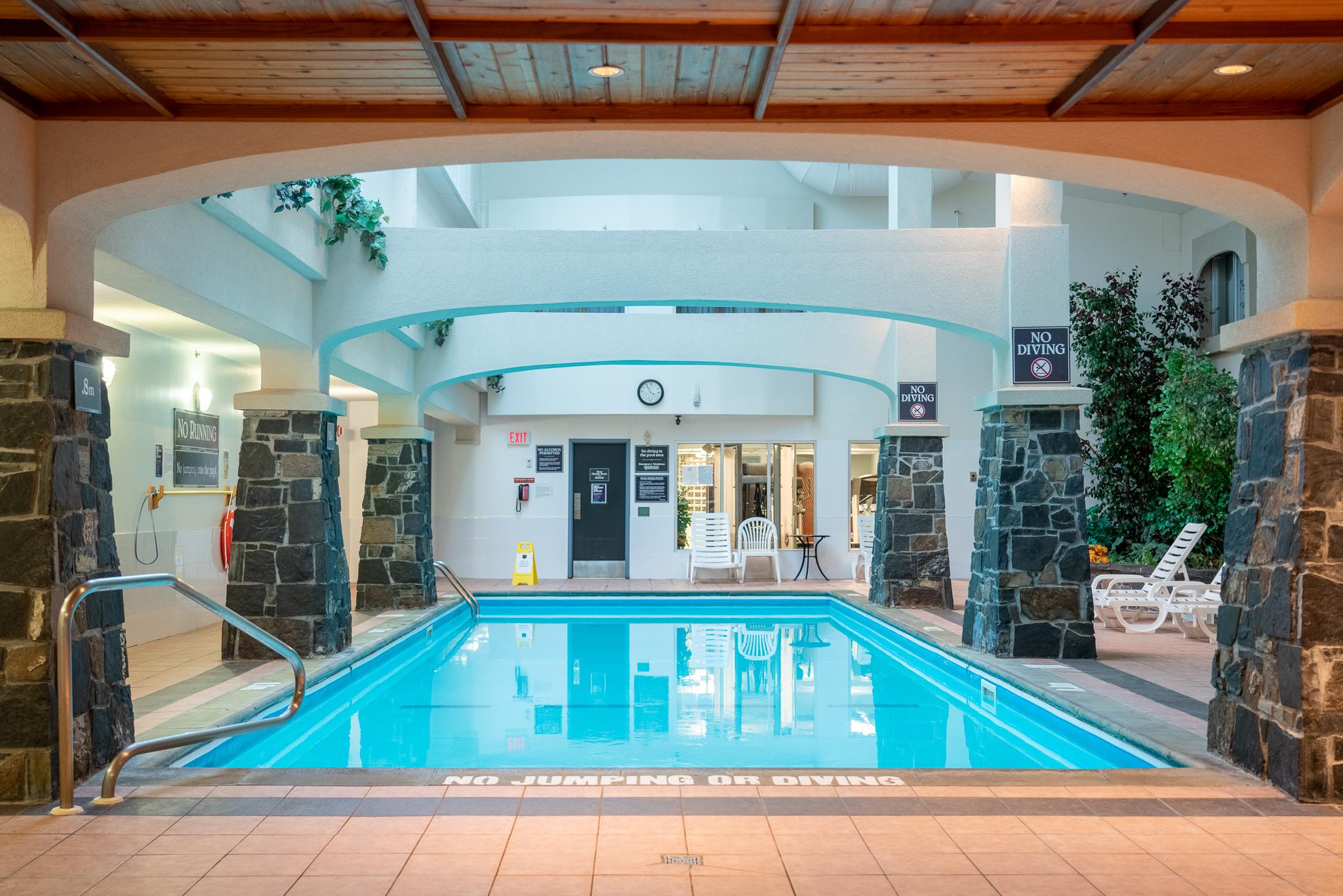 The Rundlestone Lodge Banff Esterno foto