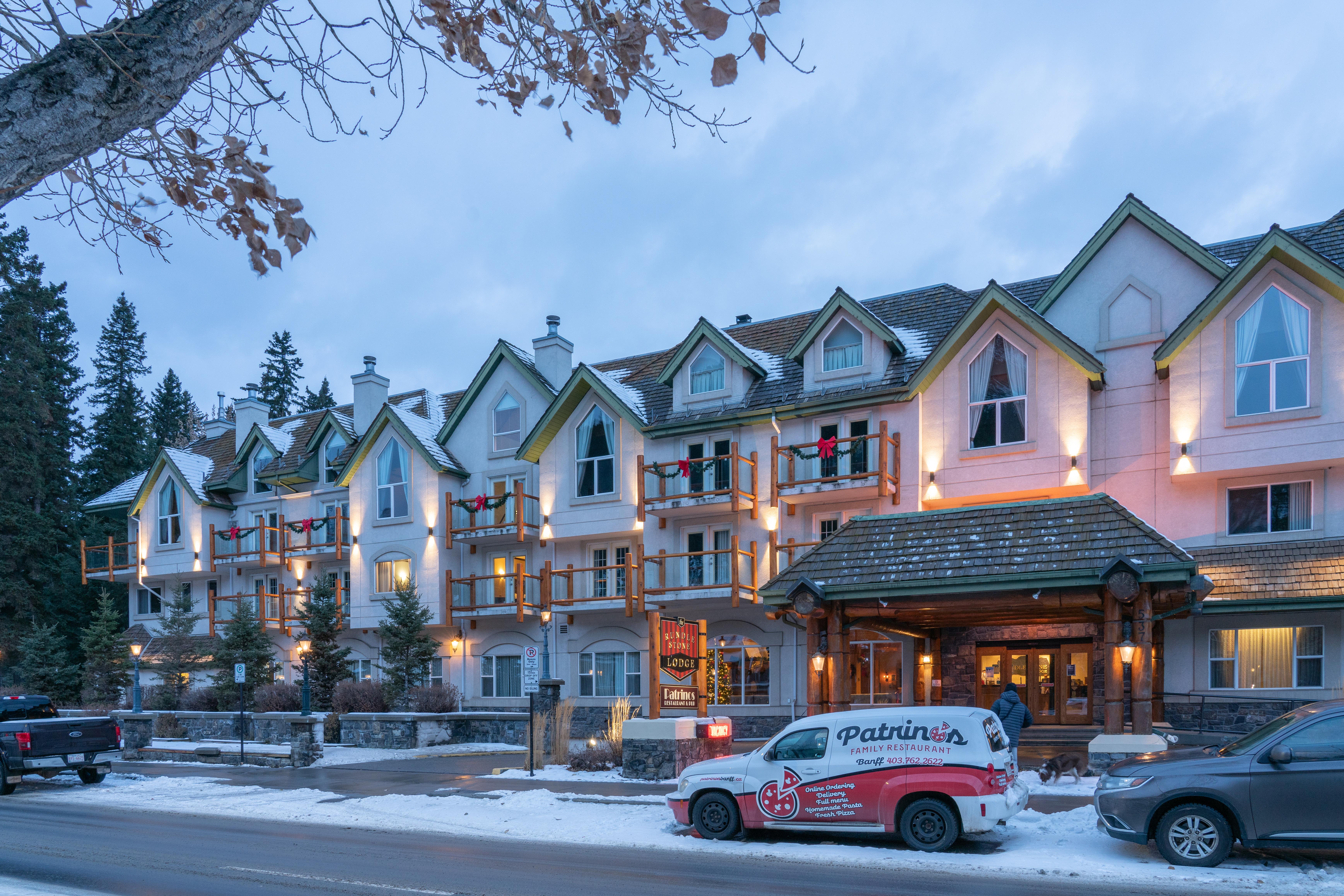 The Rundlestone Lodge Banff Esterno foto